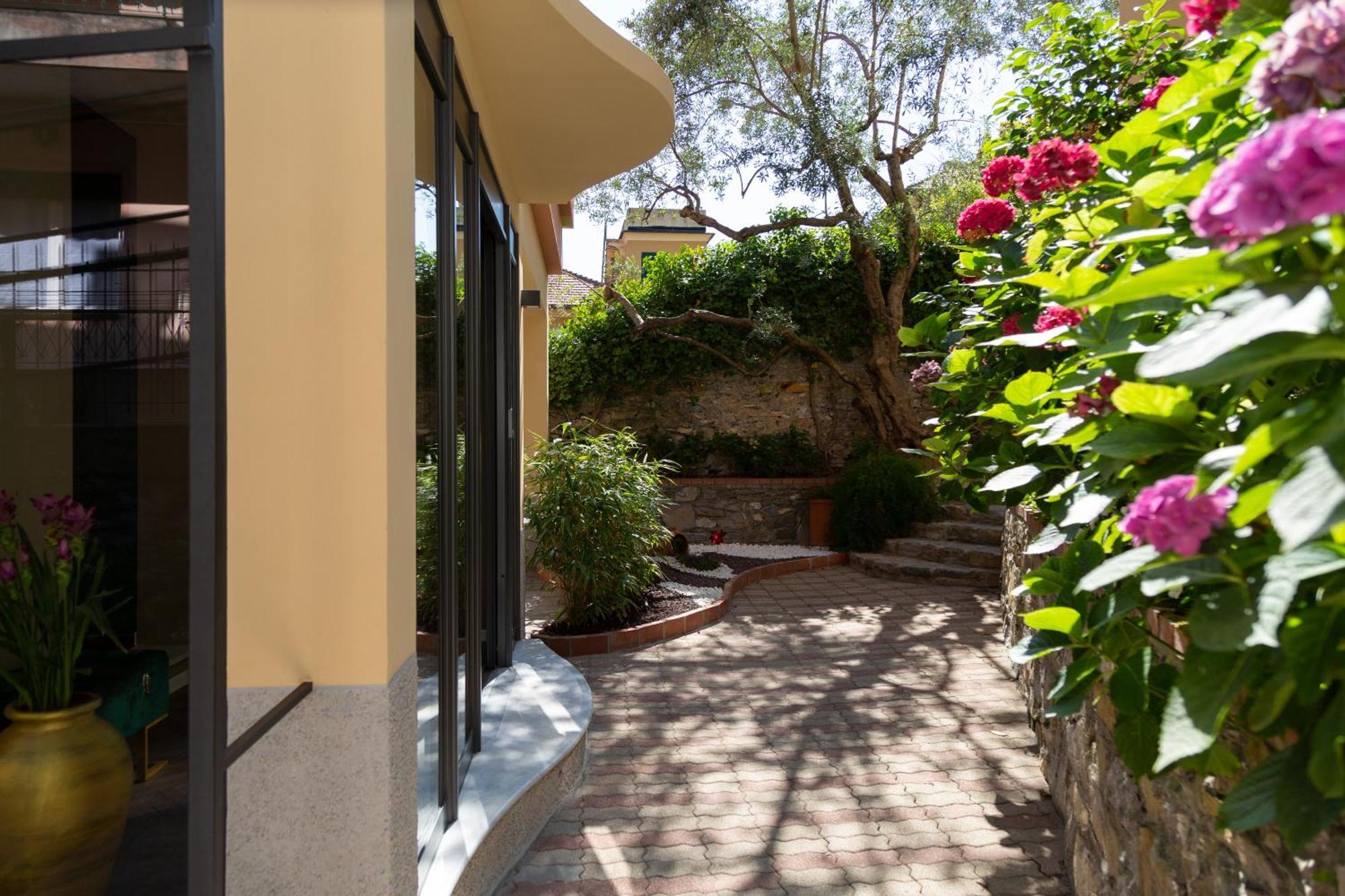 Hotel The Time -home & Hotel- Santa Margherita Ligure